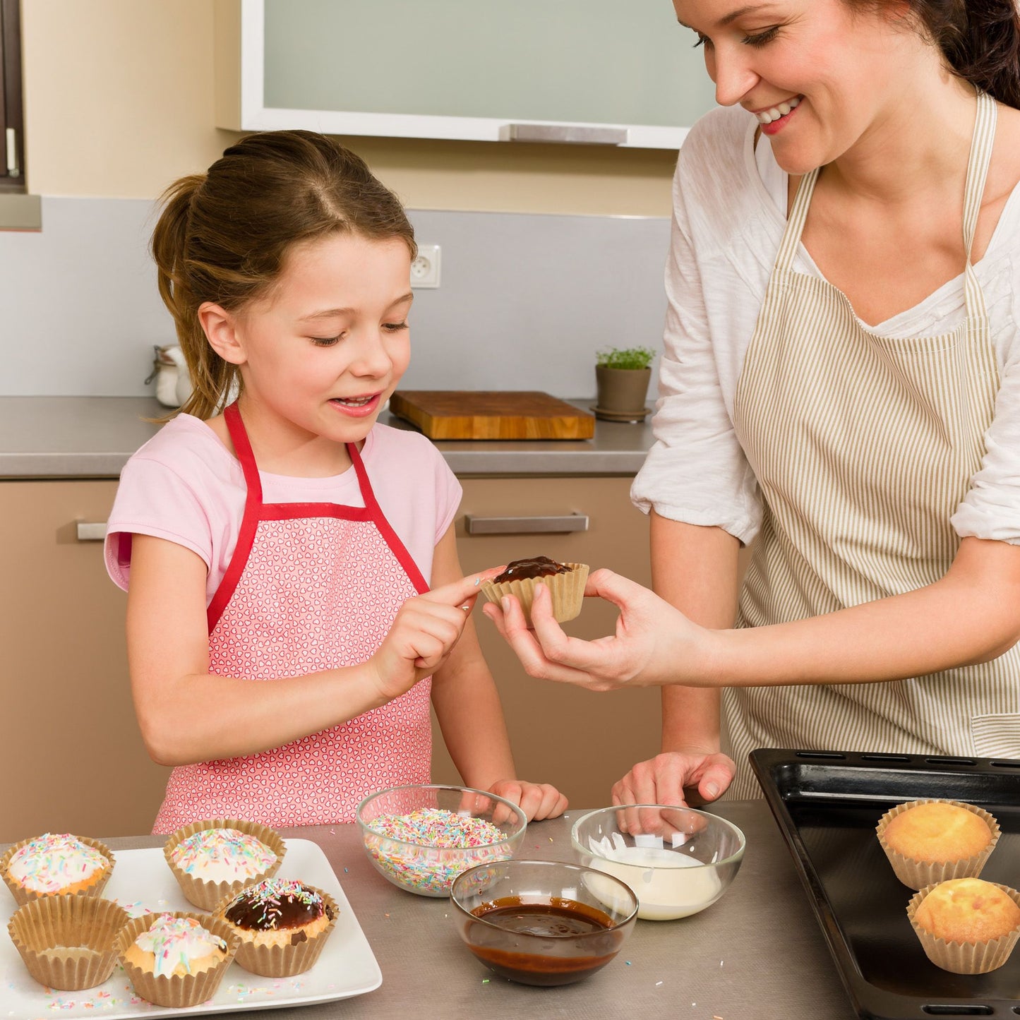 LotFancy Heavy Duty Cupcake Liners, 200 Ct Grease-Resistant Standard Muffin Liners, Paper Baking Cup