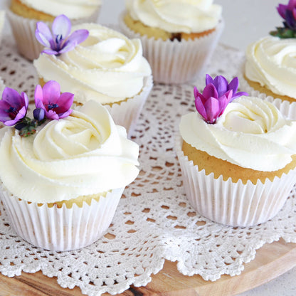 LotFancy 200 Pcs Grease-Resistant Cupcake Liners, Muffin Liners, Heavy Duty Coated Paper Baking Cups