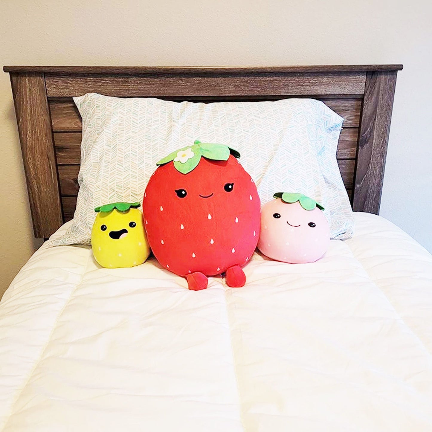 LotFancy Cute Strawberry Plush Pillow, Squishy Stuffed Animal Plushie Doll Gift for Kids Girls Boys